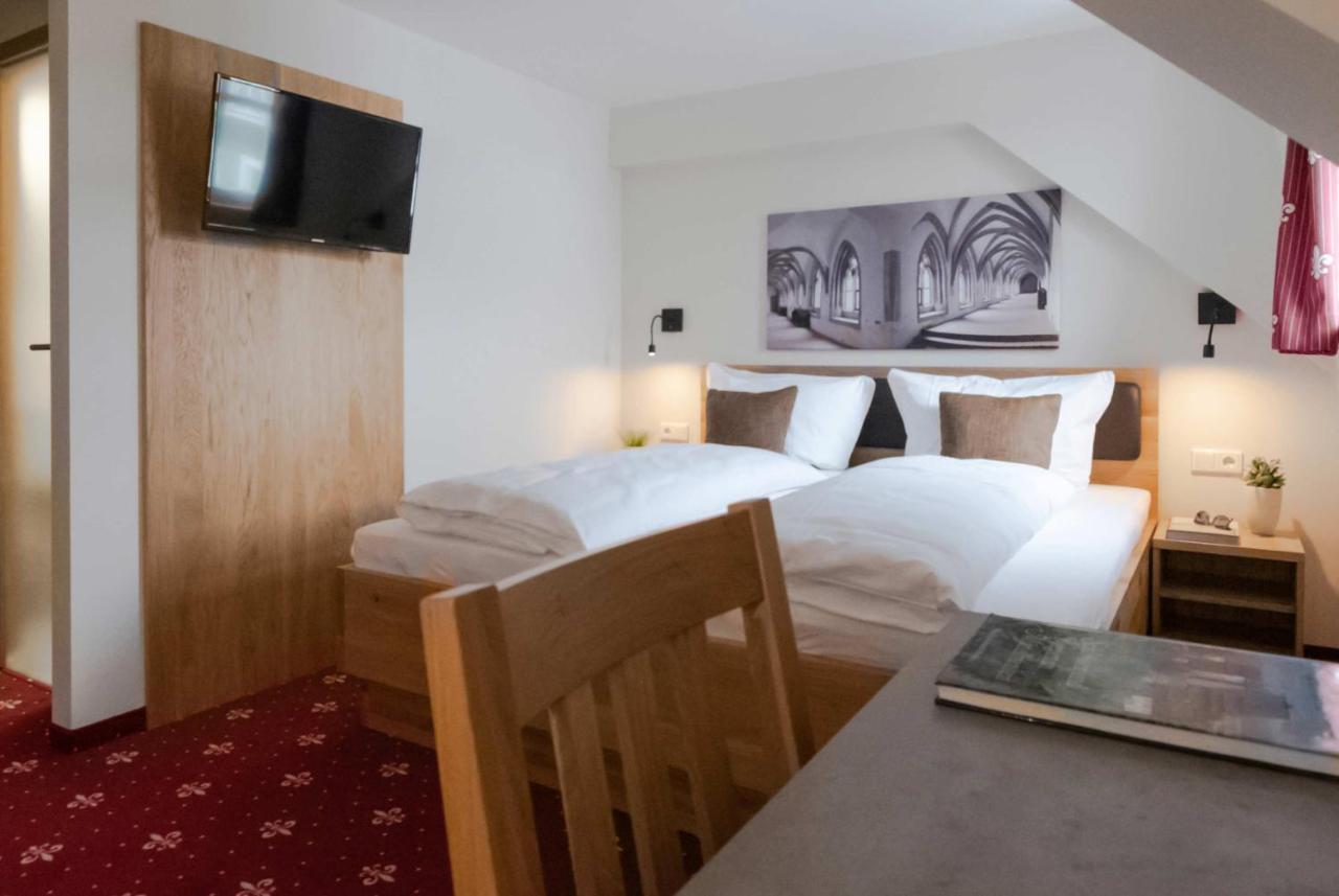 Klostergasthof Heidenheim - Hotel Garni Экстерьер фото