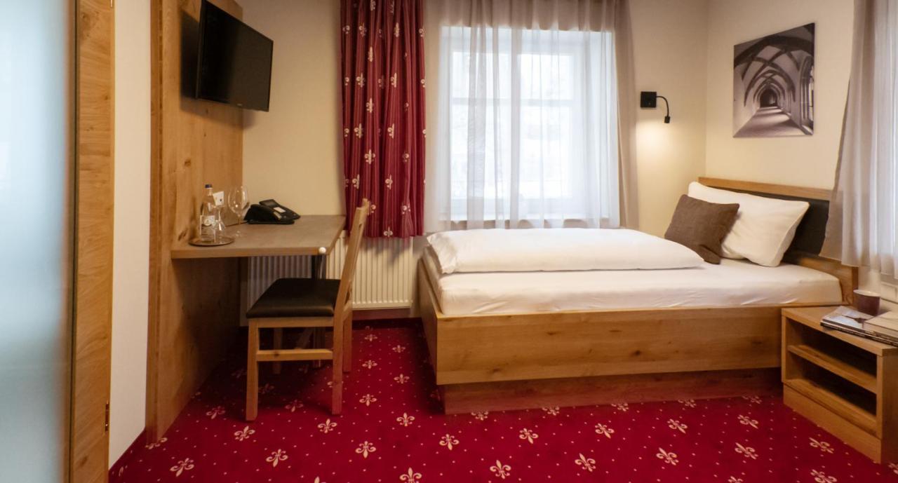 Klostergasthof Heidenheim - Hotel Garni Экстерьер фото