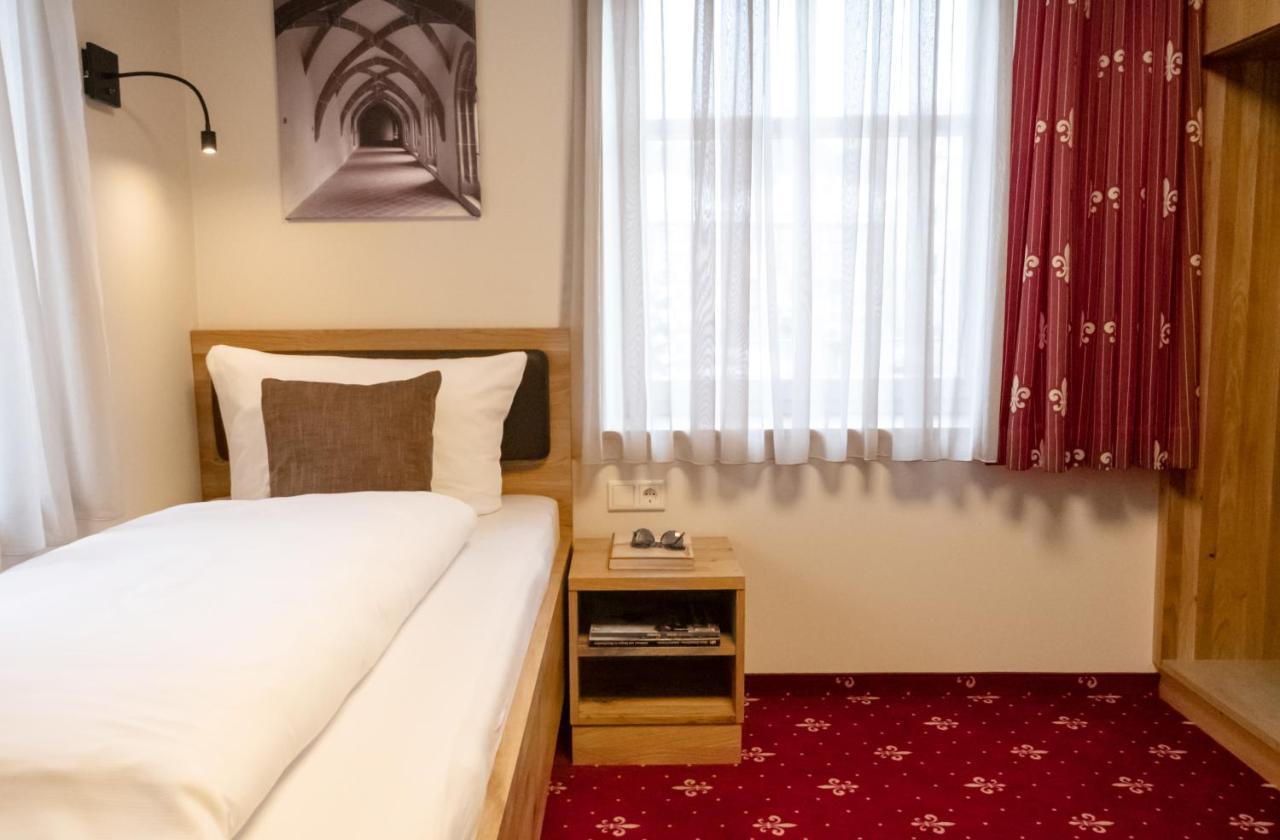 Klostergasthof Heidenheim - Hotel Garni Экстерьер фото